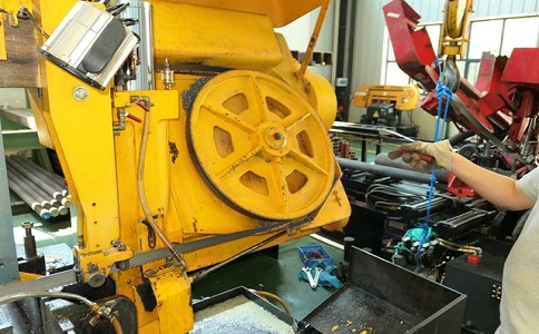 鼎城金属带锯床的日常使用和保养注意事项！